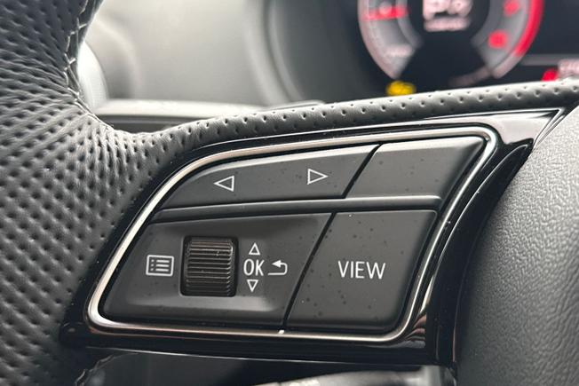AUDI Q2 Photo 16
