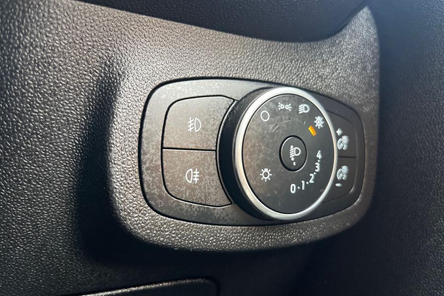 Ford Fiesta Photo autoimg-7844d1b9bd3beb12977c35e074dea912787cf8b8.jpg
