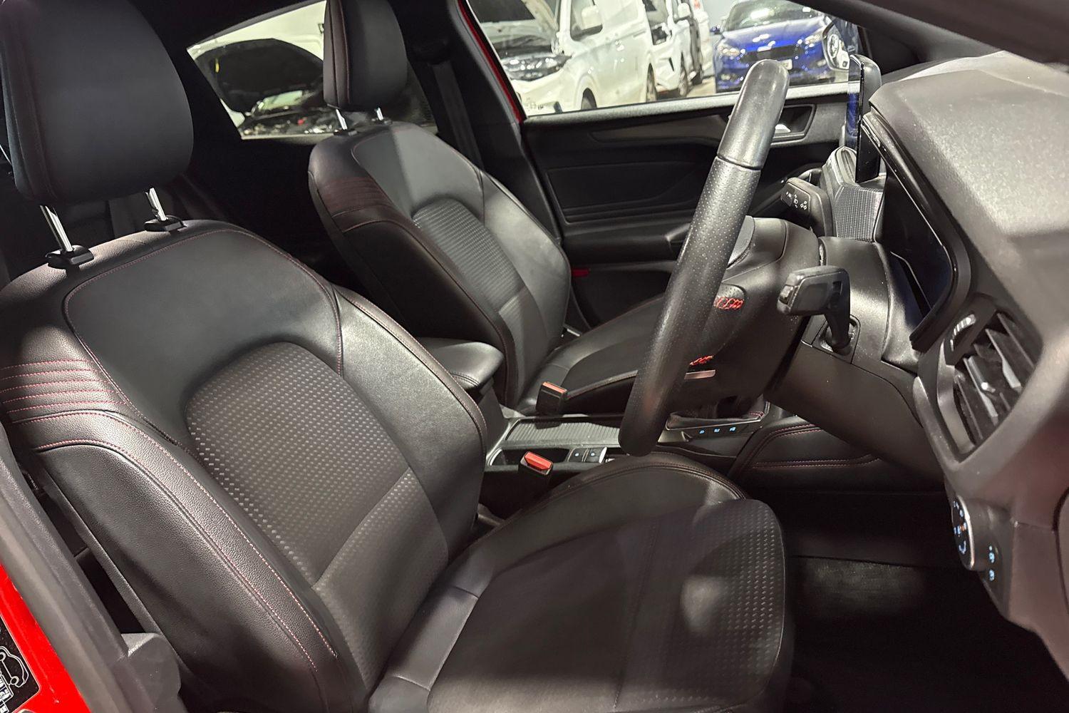 Ford Focus Photo 16