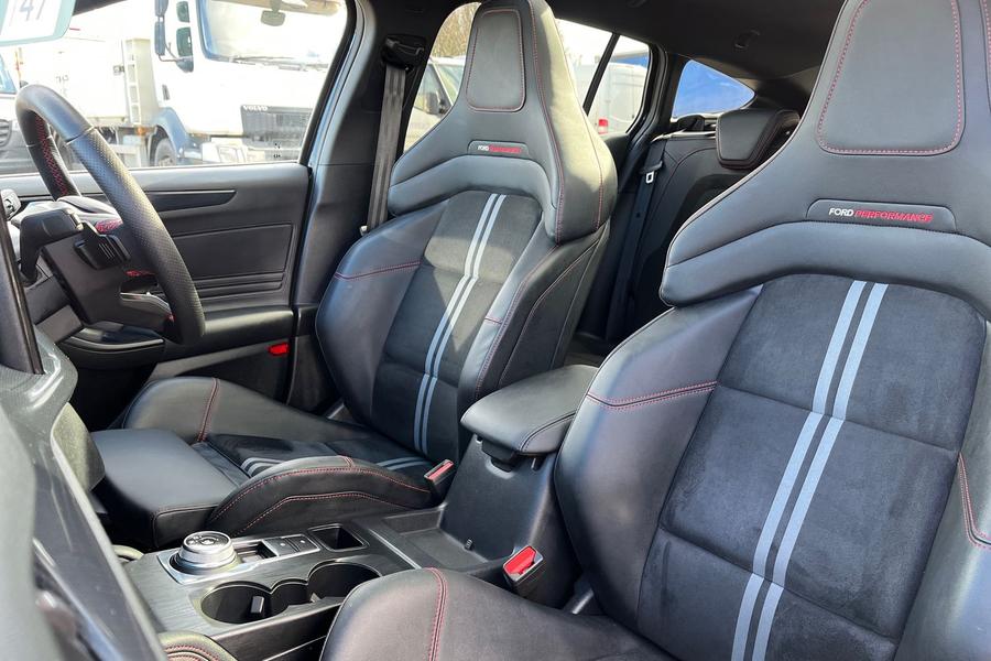 Ford FOCUS Photo autoimg-78493e6d250e5ac84b2f26fd9efb5c061c162cb8.jpg