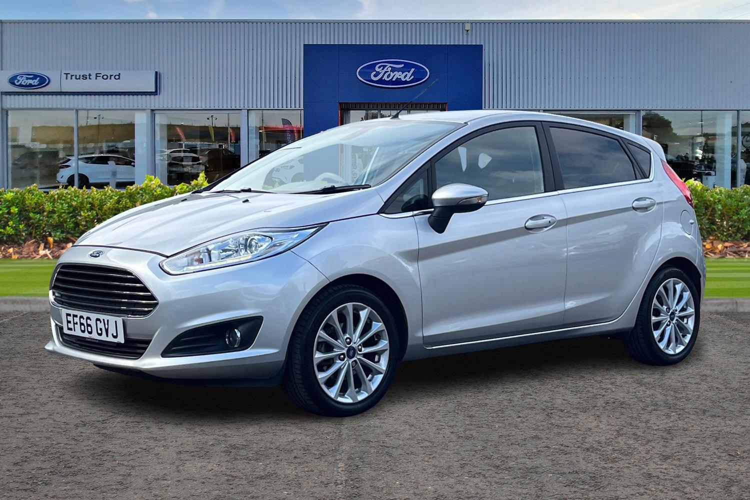 Ford FIESTA Photo 4