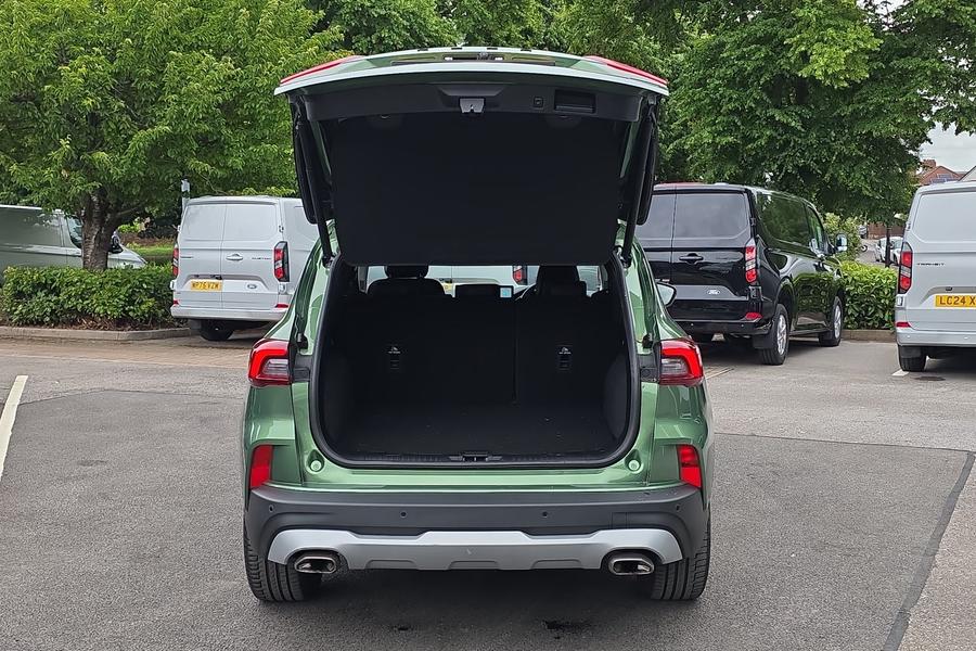 Ford Kuga Photo autoimg-784fd793bebb5541f43016da1053ae7f638745df.jpg