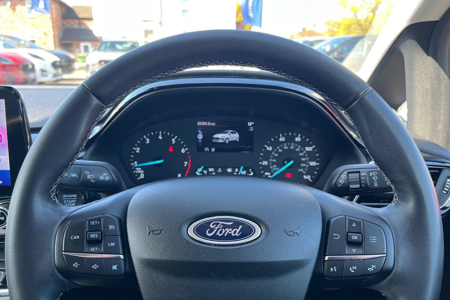 Ford FIESTA Photo 11
