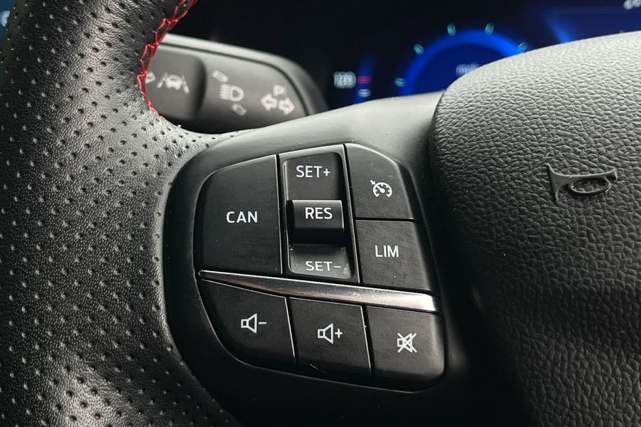 Ford Focus Photo autoimg-78574003efb30700873e53b0f0c52eba79025a40.jpg