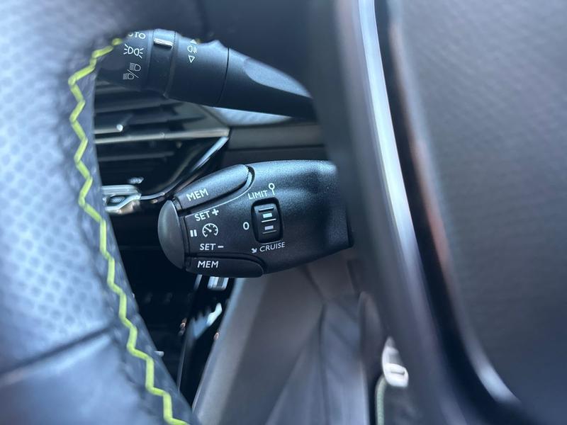 Used Peugeot 208 CJ73XMS 22