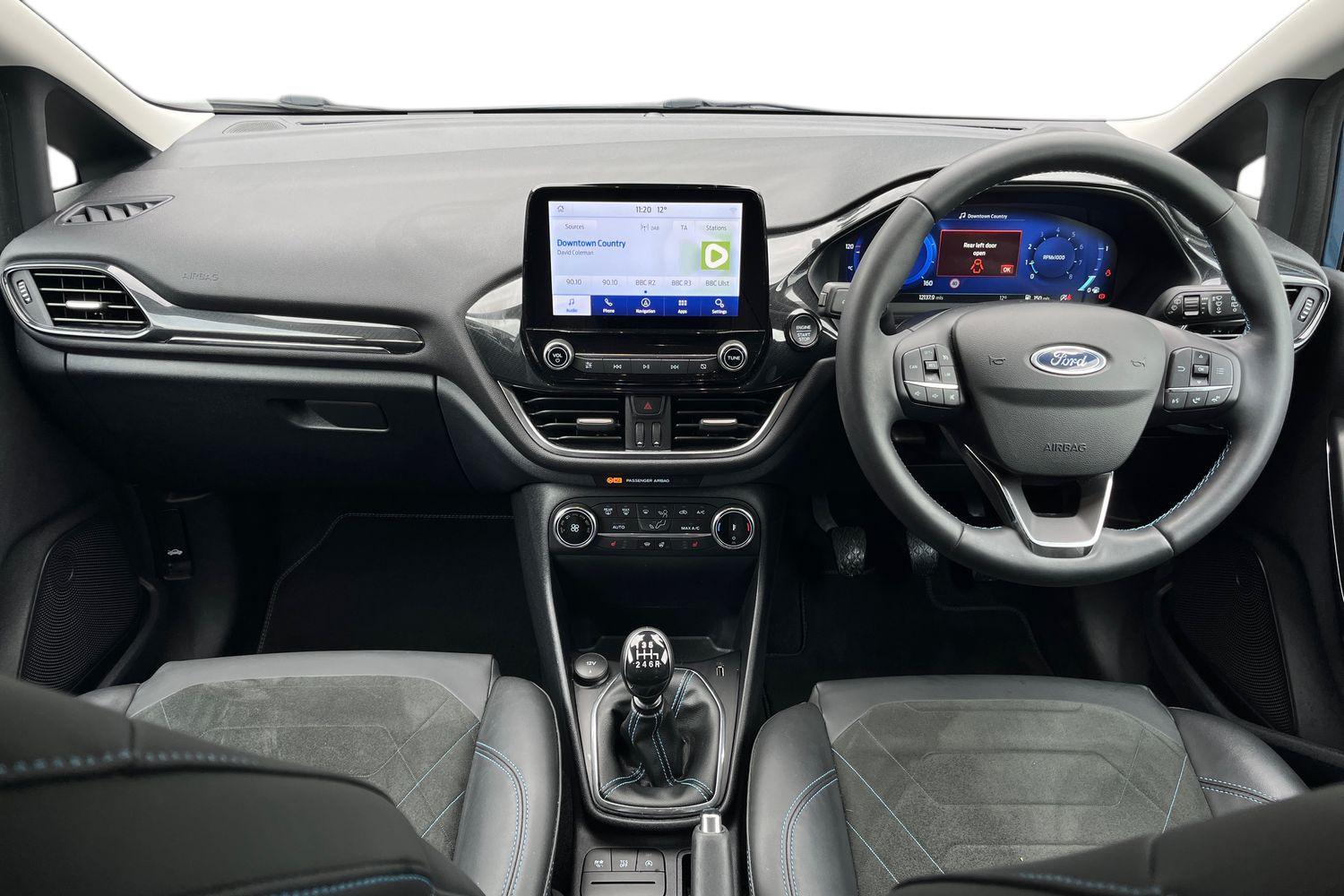 Ford FIESTA Photo 9