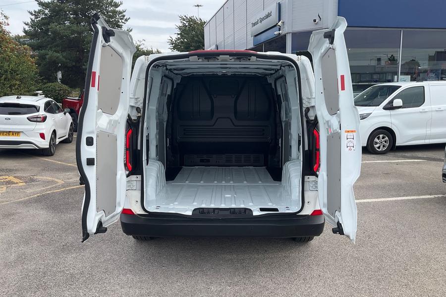 Ford E-Transit Custom Photo autoimg-785c7119042c42d920b9e5e5cb7ba44f1d44ad13.jpg