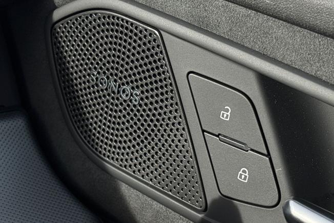 Audi Q3 Photo 26