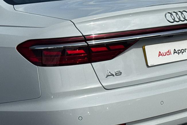 AUDI A8 Photo 42