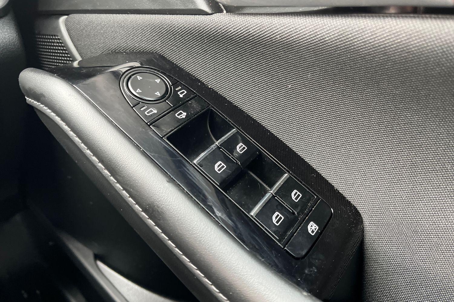 Mazda CX-30 Photo 15