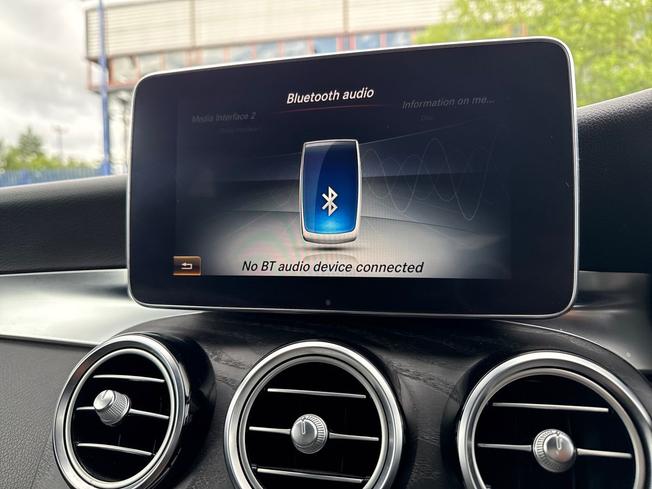 MERCEDES-BENZ GLC Photo 37