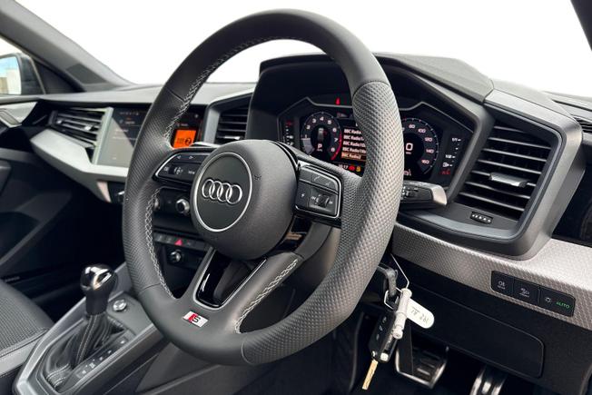 AUDI  A1 Sportback  Photo 6