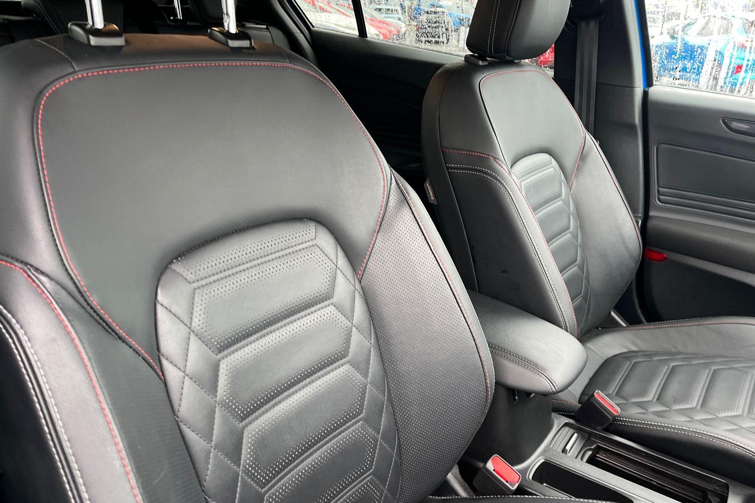 Ford FOCUS Photo 16