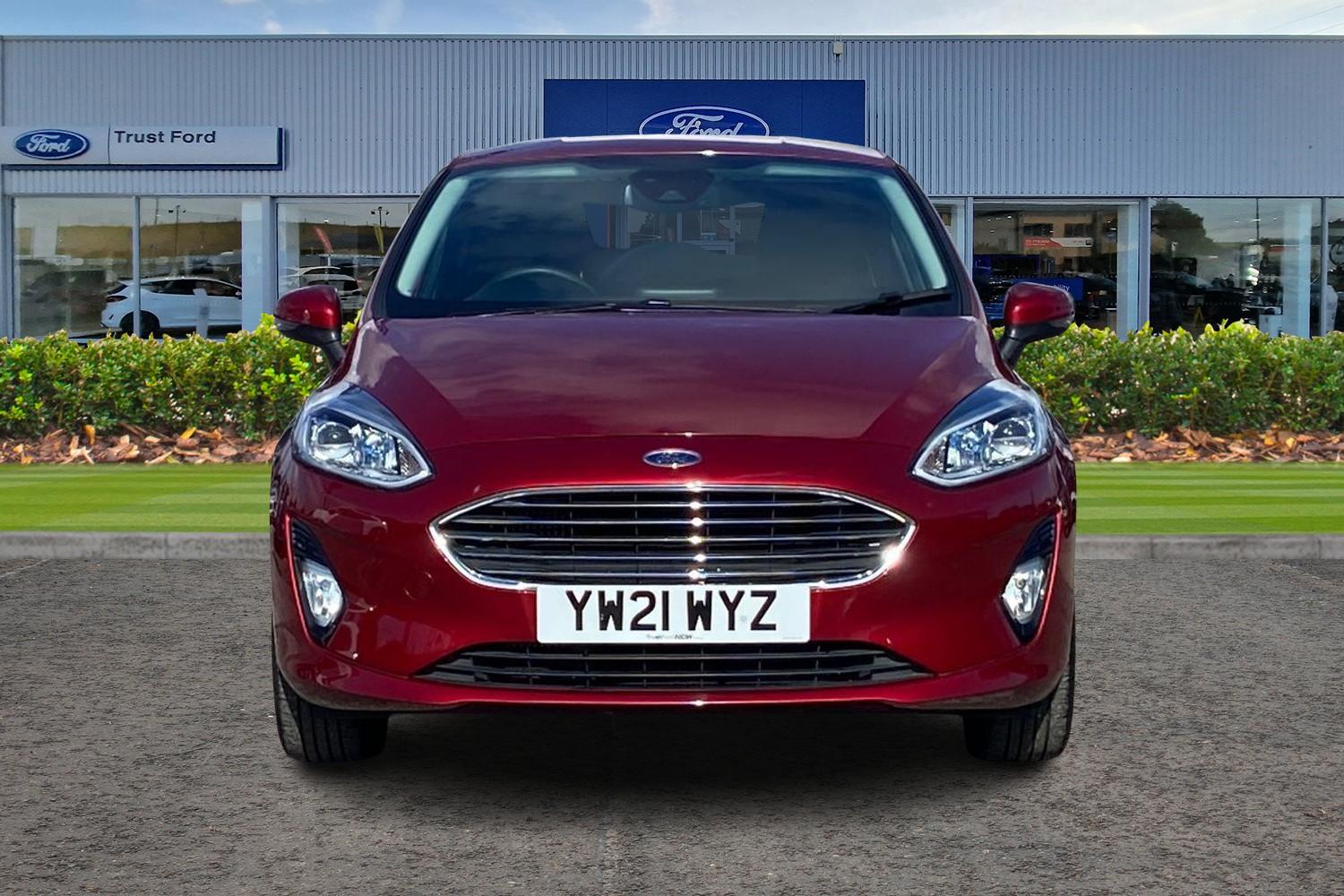 Ford Fiesta Photo 5