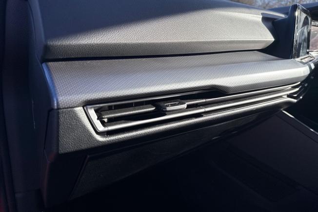 VOLKSWAGEN Golf Photo 42