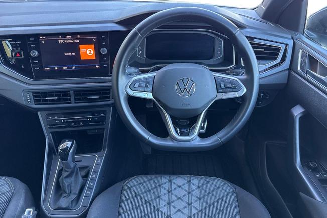 VOLKSWAGEN Taigo Photo 11