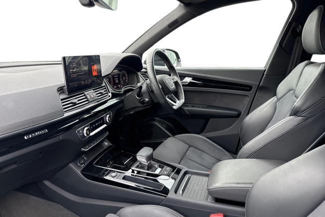 AUDI Q5 Photo 2