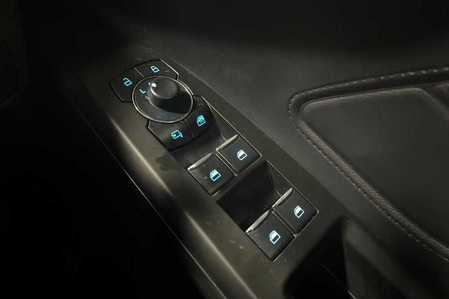 Ford Focus Photo autoimg-78793ae32ccc7567c2d4c63af4cb8ce350dca673.jpg