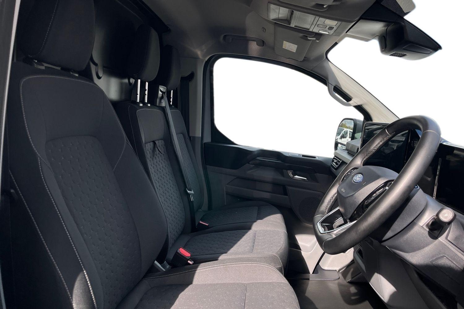 Ford TRANSIT CUSTOM Photo 10