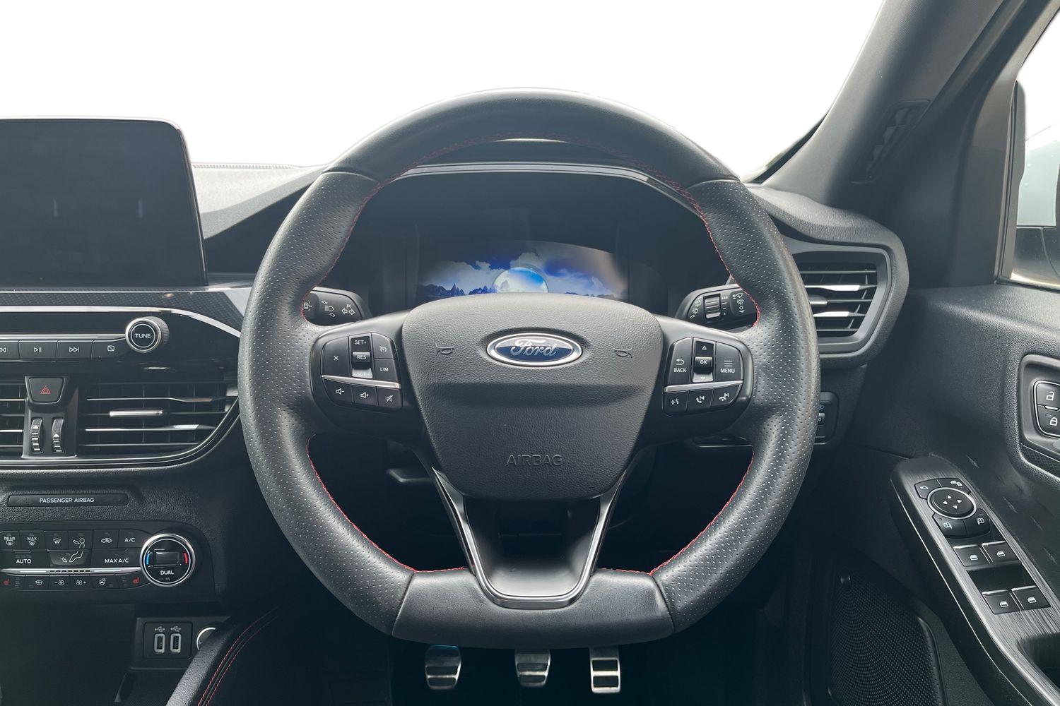 Ford KUGA Photo 10