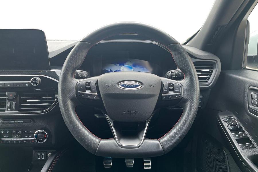 Ford KUGA Photo autoimg-787d15af632f9e38e006fc58d2ec1ce078344262.jpg