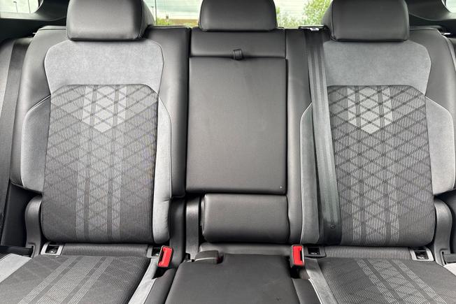 VOLKSWAGEN Tiguan Photo 42