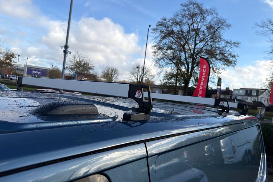 Used Ford TRANSIT CUSTOM 23