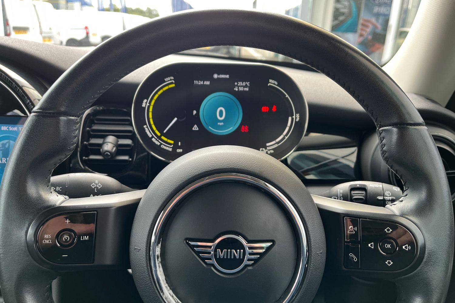 MINI Electric Hatch Photo 11