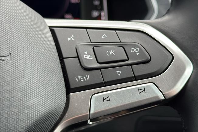 VOLKSWAGEN Tiguan Allspace Photo 17