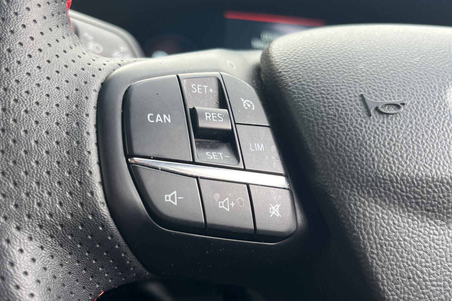 Ford FOCUS Photo 38