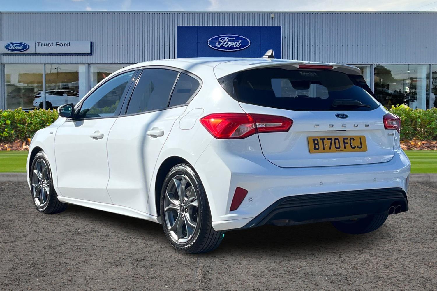 Ford FOCUS Photo 1