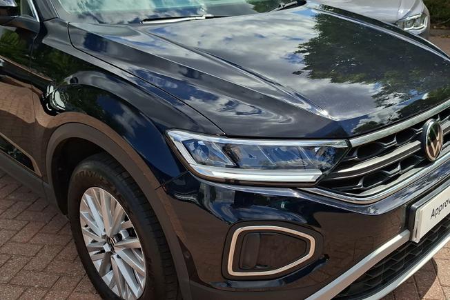 VOLKSWAGEN T-Roc Photo 19