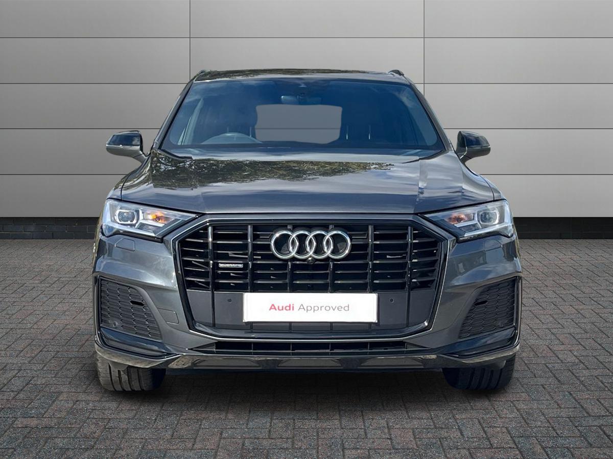 Audi Q7 Photo autoimg-789aa167f1cea8a969b3627237f42c02fc91d592.jpg