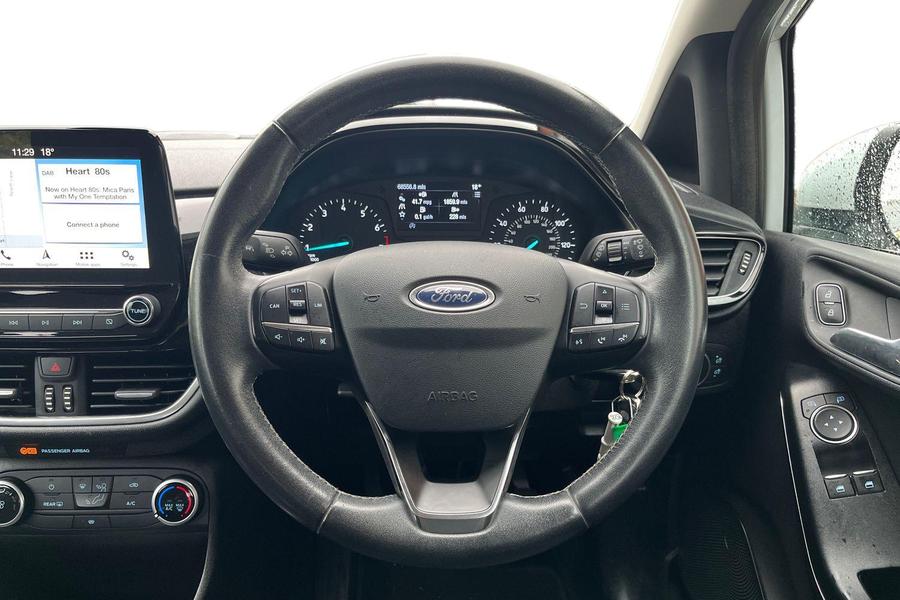 Ford FIESTA Photo autoimg-789b3fc48ae8ded1e058f7b838768f5f125950c4.jpg