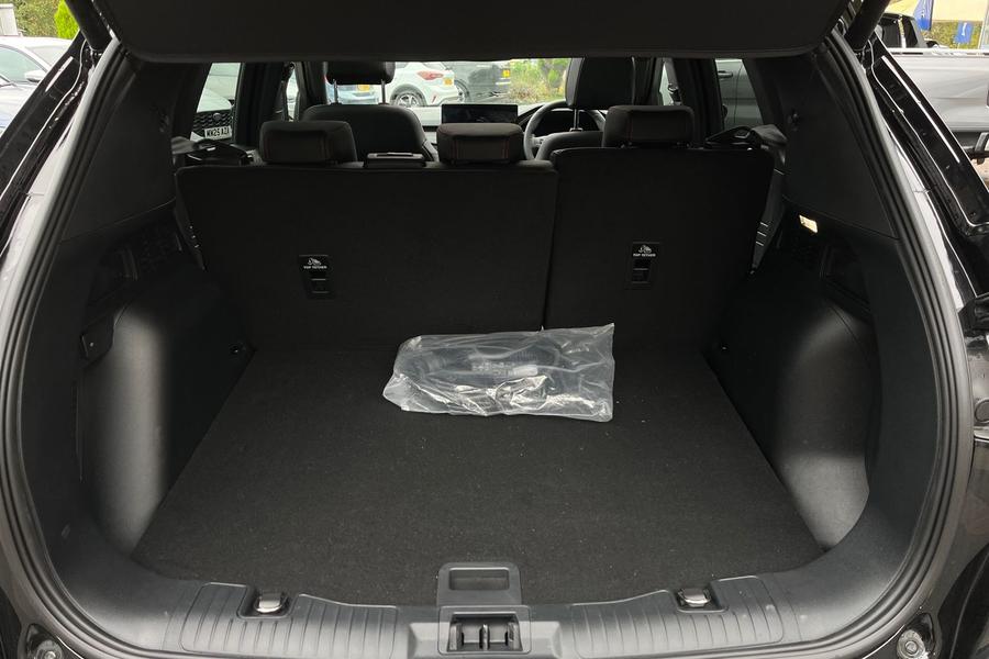 Ford Kuga Photo autoimg-789b4161a5d44f487c39cd83b382a53ffc2cecb3.jpg