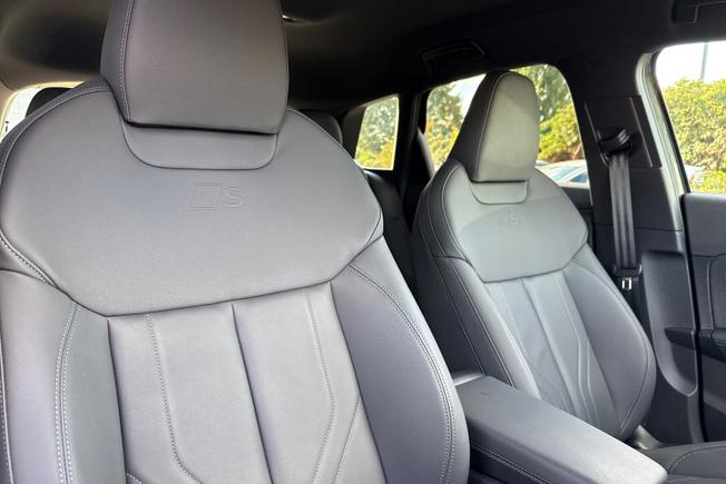 AUDI Q3 Photo 36
