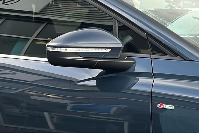 AUDI  Audi Q4 Sportback Photo 20