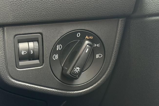 VOLKSWAGEN Polo Photo 48