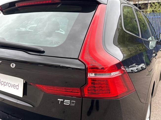 VOLVO XC60 Photo 18