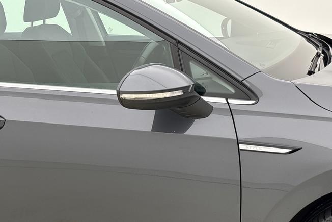 VOLKSWAGEN Golf Photo 20
