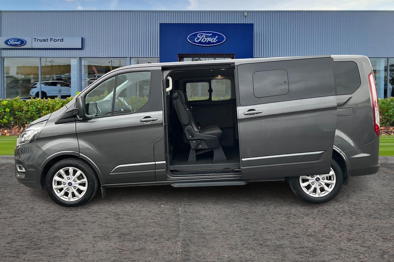 Ford TOURNEO CUSTOM Photo 4