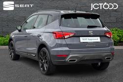 SEAT Arona Photo 3