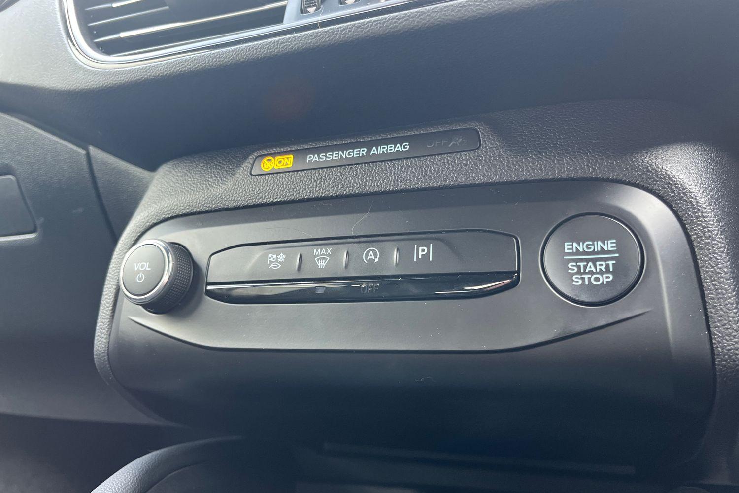 Ford Focus Photo 21