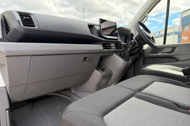 VOLKSWAGEN Crafter Photo 45