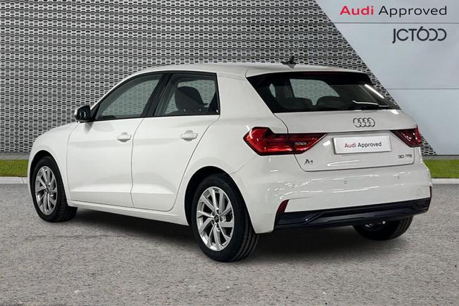 Audi A1 Photo 3