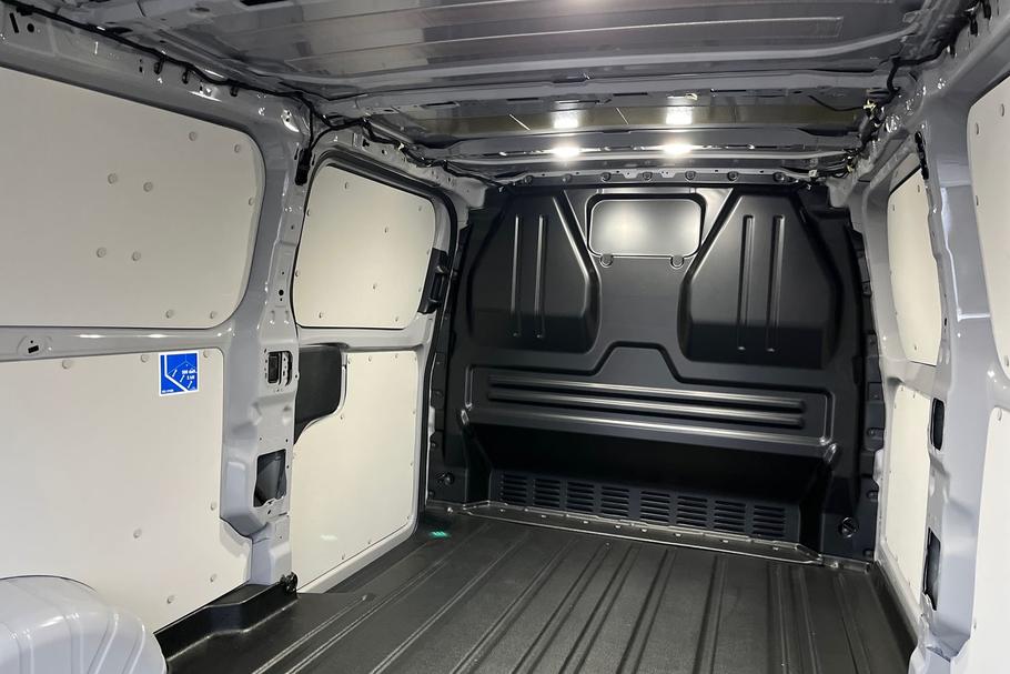 Used Ford TRANSIT CUSTOM YO25URE 4