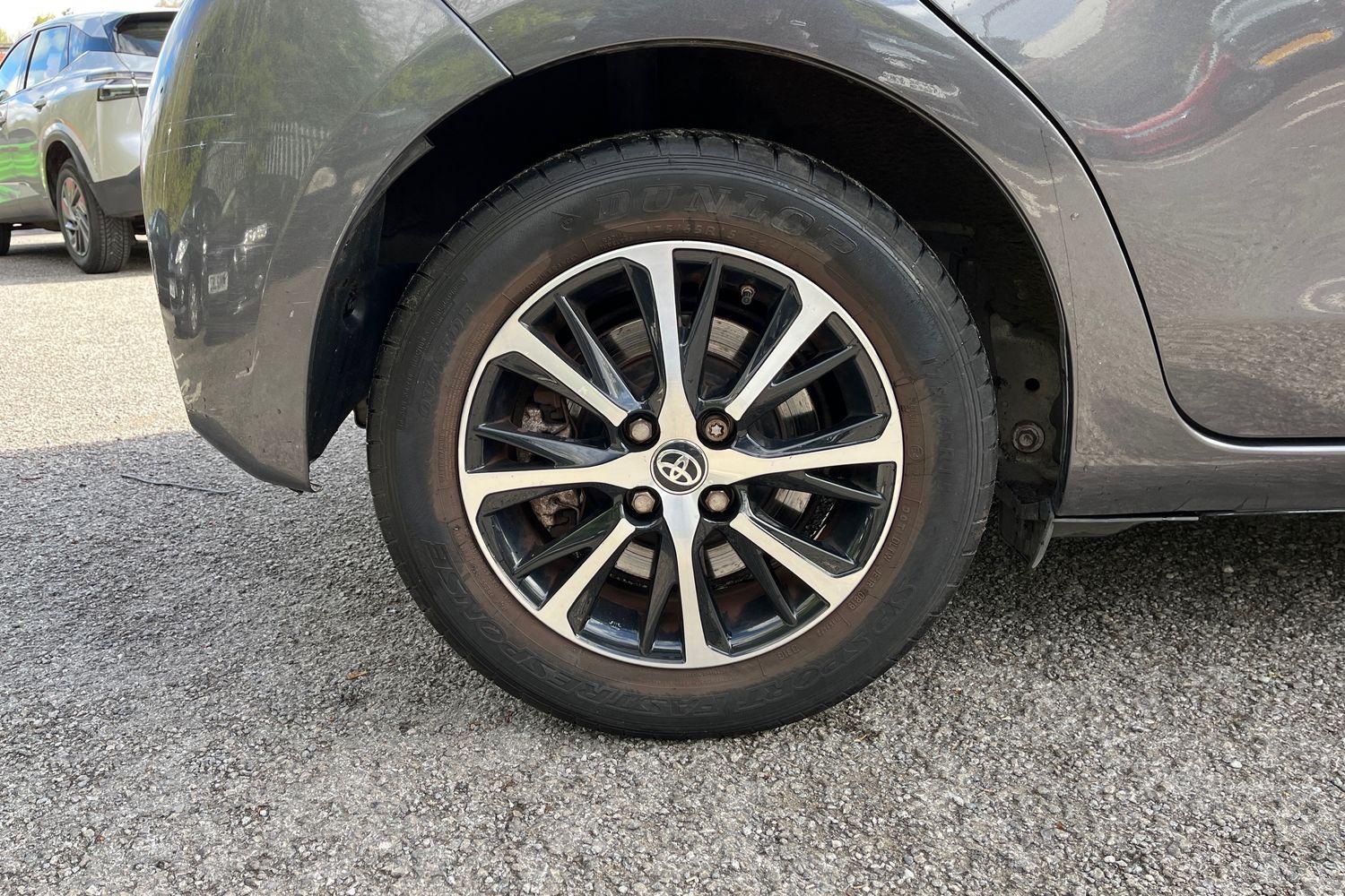 Toyota Yaris Photo 7