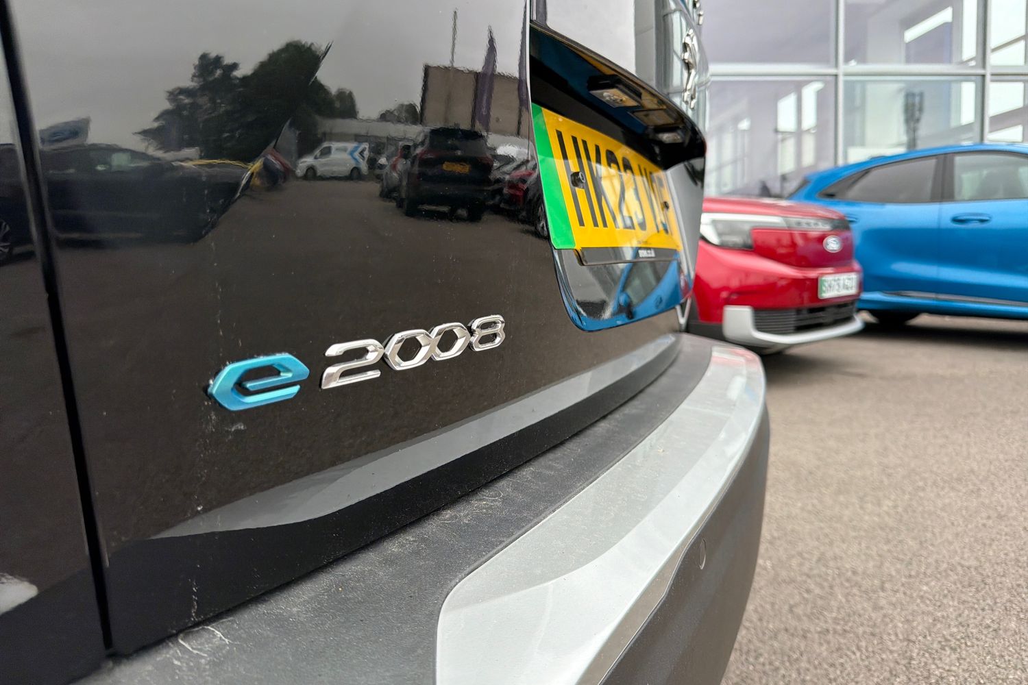 Peugeot E-2008 Photo 34