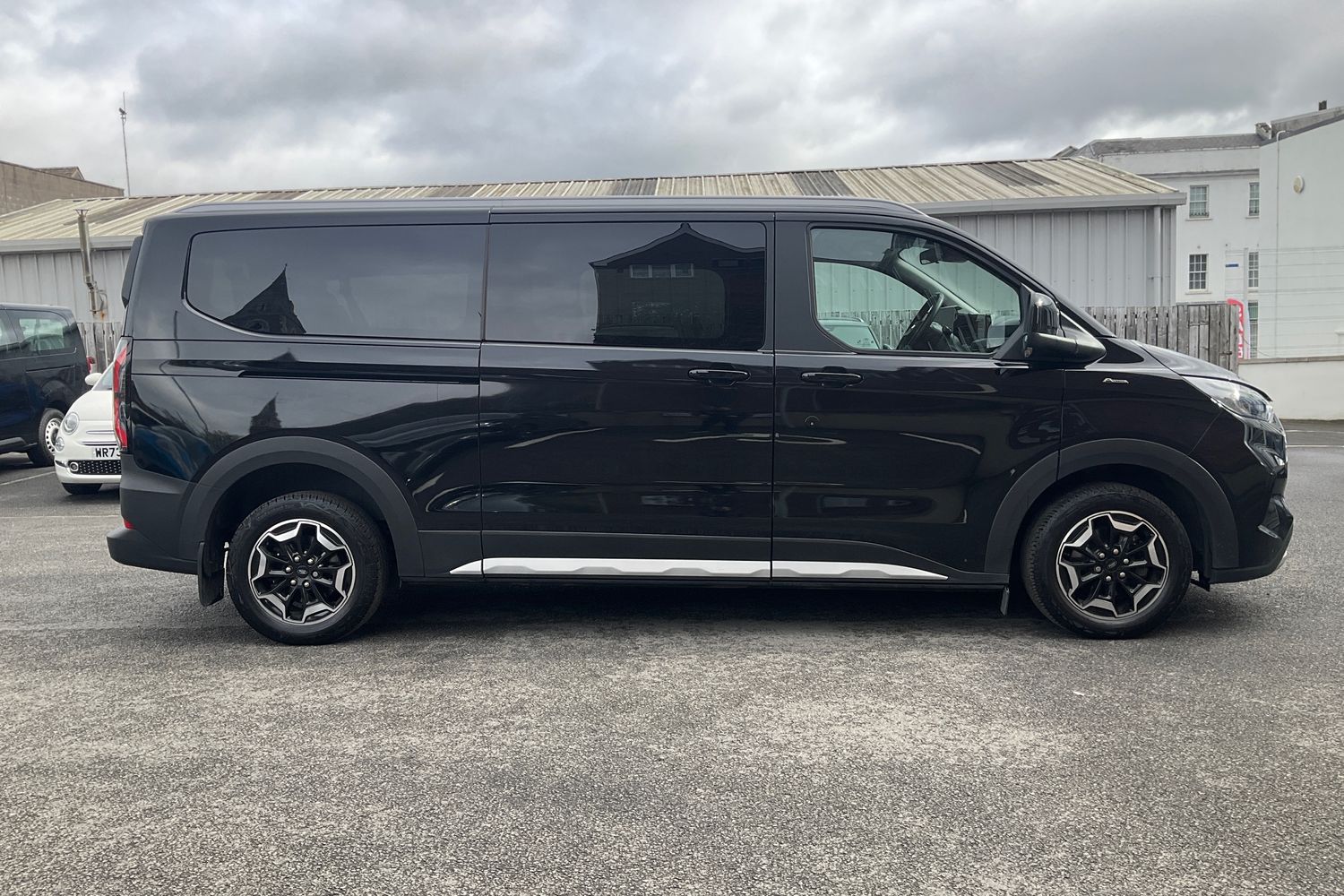 Ford Tourneo Custom Photo 21