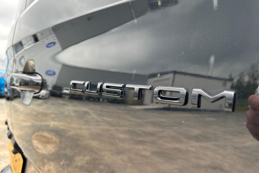 Used Ford TRANSIT CUSTOM AK75RDO 21
